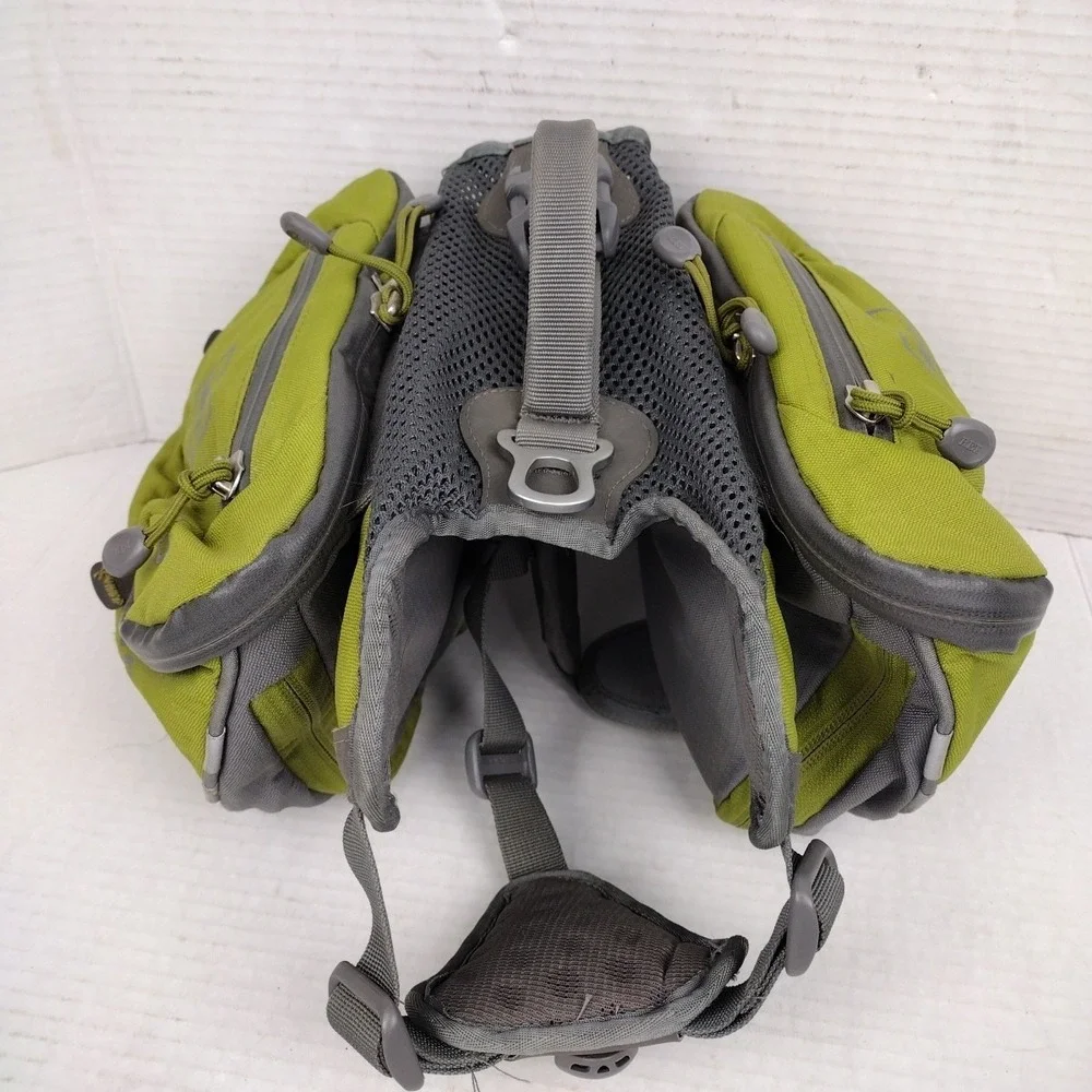 REI Ultra Dog Pack size Small Green Lightweight for Hiking, Backpack Fishing
